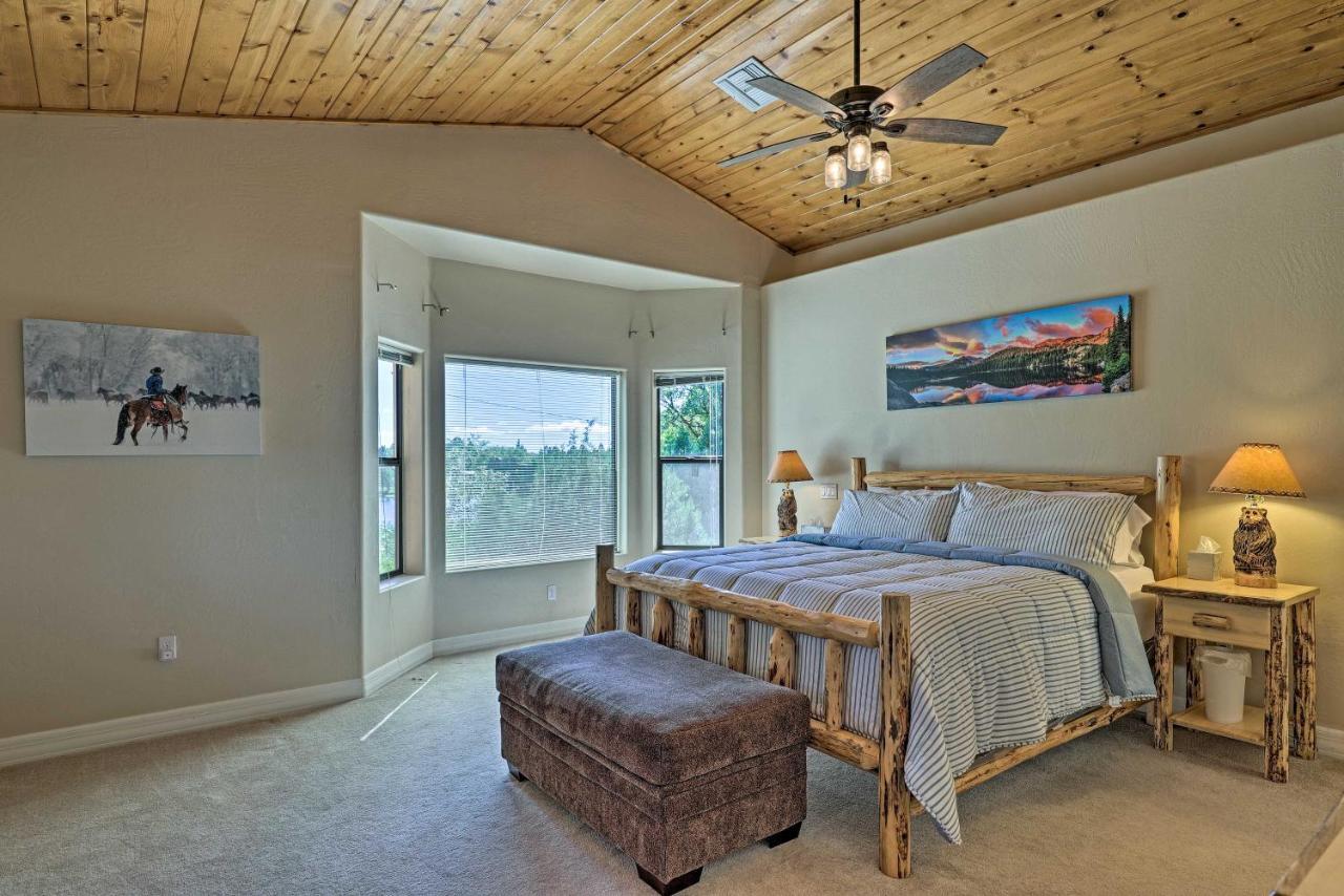 Serene Lakeside Cabin With Decks And Edler Lake Views! باينتوب ليكسايد المظهر الخارجي الصورة