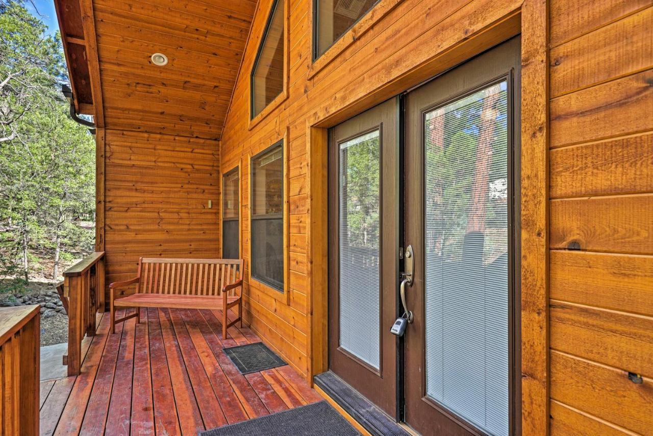 Serene Lakeside Cabin With Decks And Edler Lake Views! باينتوب ليكسايد المظهر الخارجي الصورة