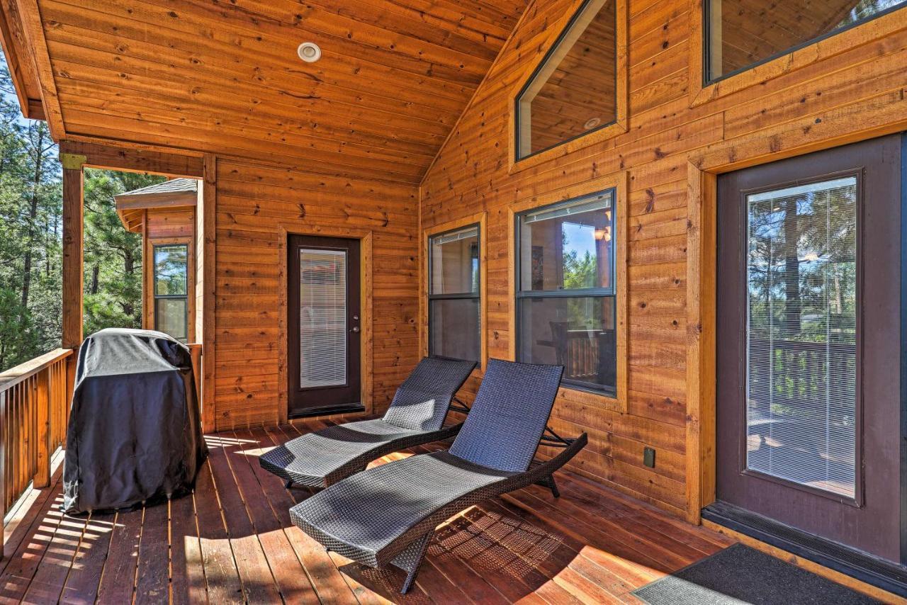 Serene Lakeside Cabin With Decks And Edler Lake Views! باينتوب ليكسايد المظهر الخارجي الصورة